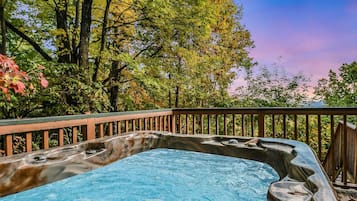 Cabin, 2 Bedrooms | Outdoor spa tub