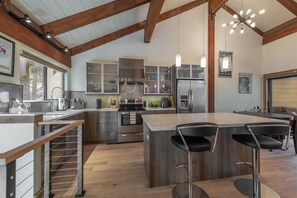 Townhome, 2 Bedrooms | Private kitchen - Indian Hills 6021 2 Bedroom Townhouse (Truckee)