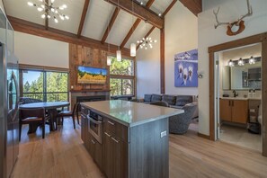 Townhome, 2 Bedrooms | Interior - Indian Hills 6021 2 Bedroom Townhouse (Truckee)