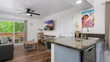 Condo, 1 Bedroom | Interior