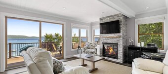 New!  The Sunkissed Beach House - Truly Spectacular Luxury Lakefront Home on Crystal Lake!