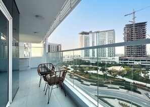 Property grounds - Free housekeeping visits during your stay - StayShort - 1BR in Al Barsha sleeps 2 with Private Balcony! (Al Barsha South)