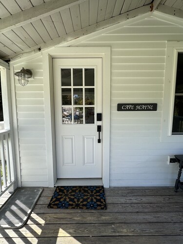 3 ski mountains near this 4-bedroom house in Waterford/reliable wifi.  Sleeps 5.