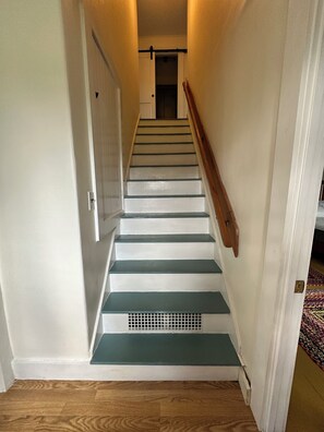 Interior - 3 ski mountains near this 4-bedroom house in Waterford/reliable wifi.  Sleeps 5. (Waterford)