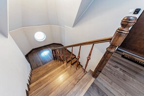 Comfort Apartment | Living area | Smart TV