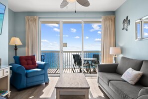 Smart TV - Oceanfront 2BR w/ pools & daily attraction tickets (Panama City Beach)