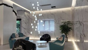 Interior - CC LUX Standard Double Room 402 (Pireas)