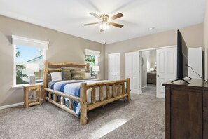 Iron/ironing board, free WiFi, bed sheets - The Trailhead · Hot Tub, Hikes & Night Skies (Shaver Lake)