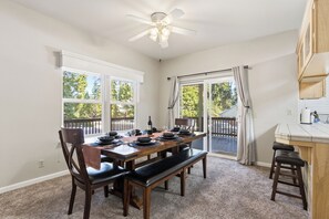 Dining - The Trailhead · Hot Tub, Hikes & Night Skies (Shaver Lake)