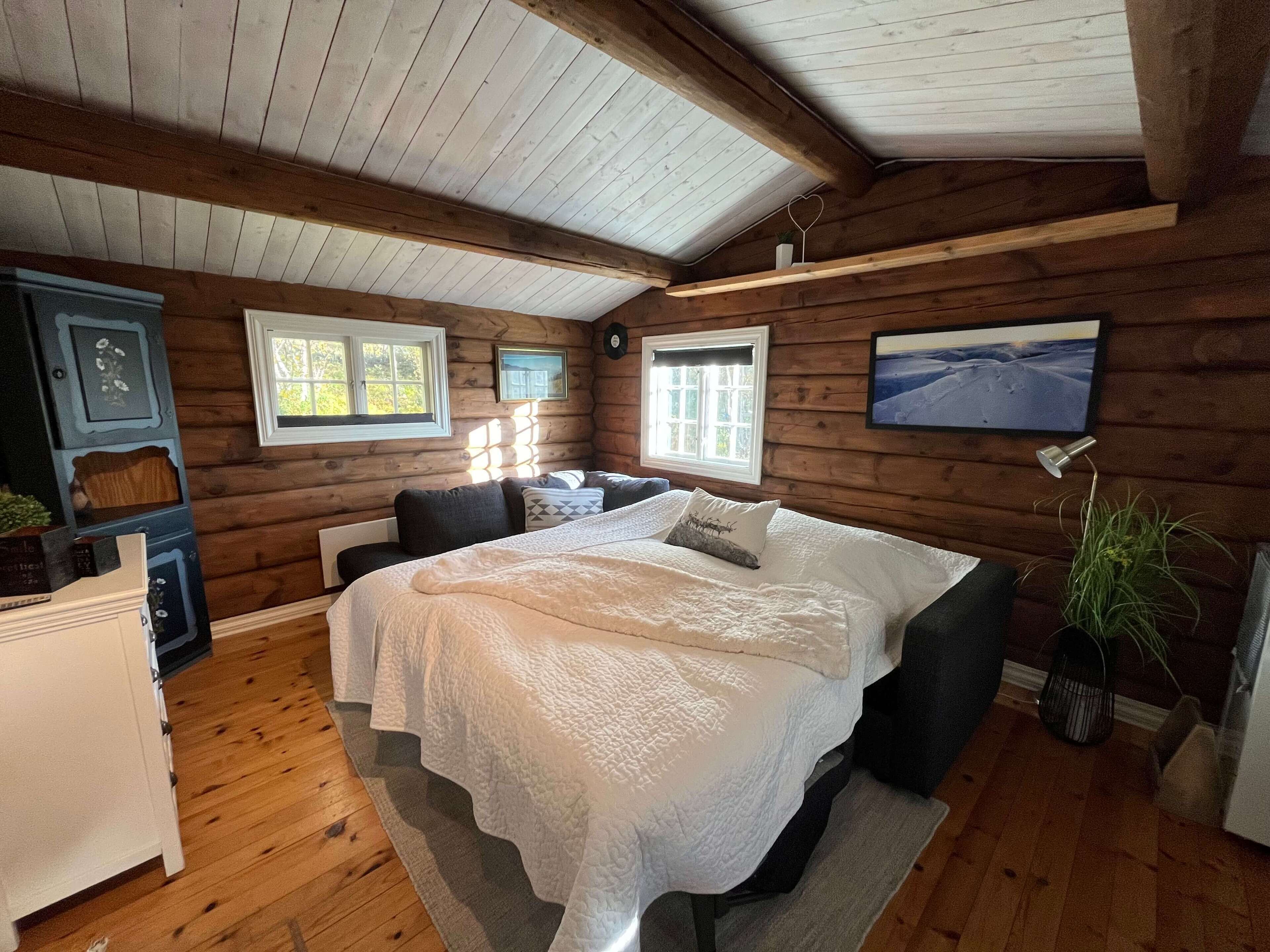 5 bedrooms, iron/ironing board, WiFi