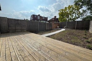 Terrace/patio - Newly listed Garden Apartment ready for Summer (London)