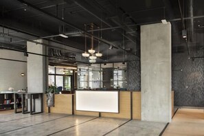 Lobby - LUX | 3bed / 2bath. Sleeps 7/8 in Kings Cross (London)