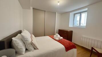 Iron/ironing board, WiFi