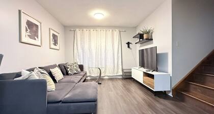 Cozy private room in St. Catharines near Brock and 4th Ave