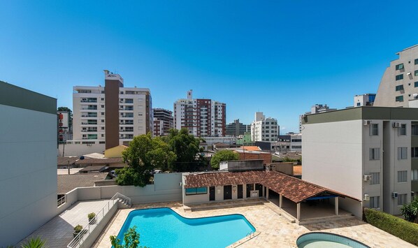 Basic Apartment | Pool