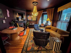 Interior - 102 | The Robert Frost (Manchester)