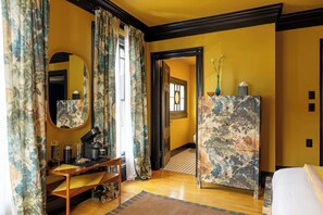 1 chambre, bureau, fer et planche à repasser, Wi-Fi