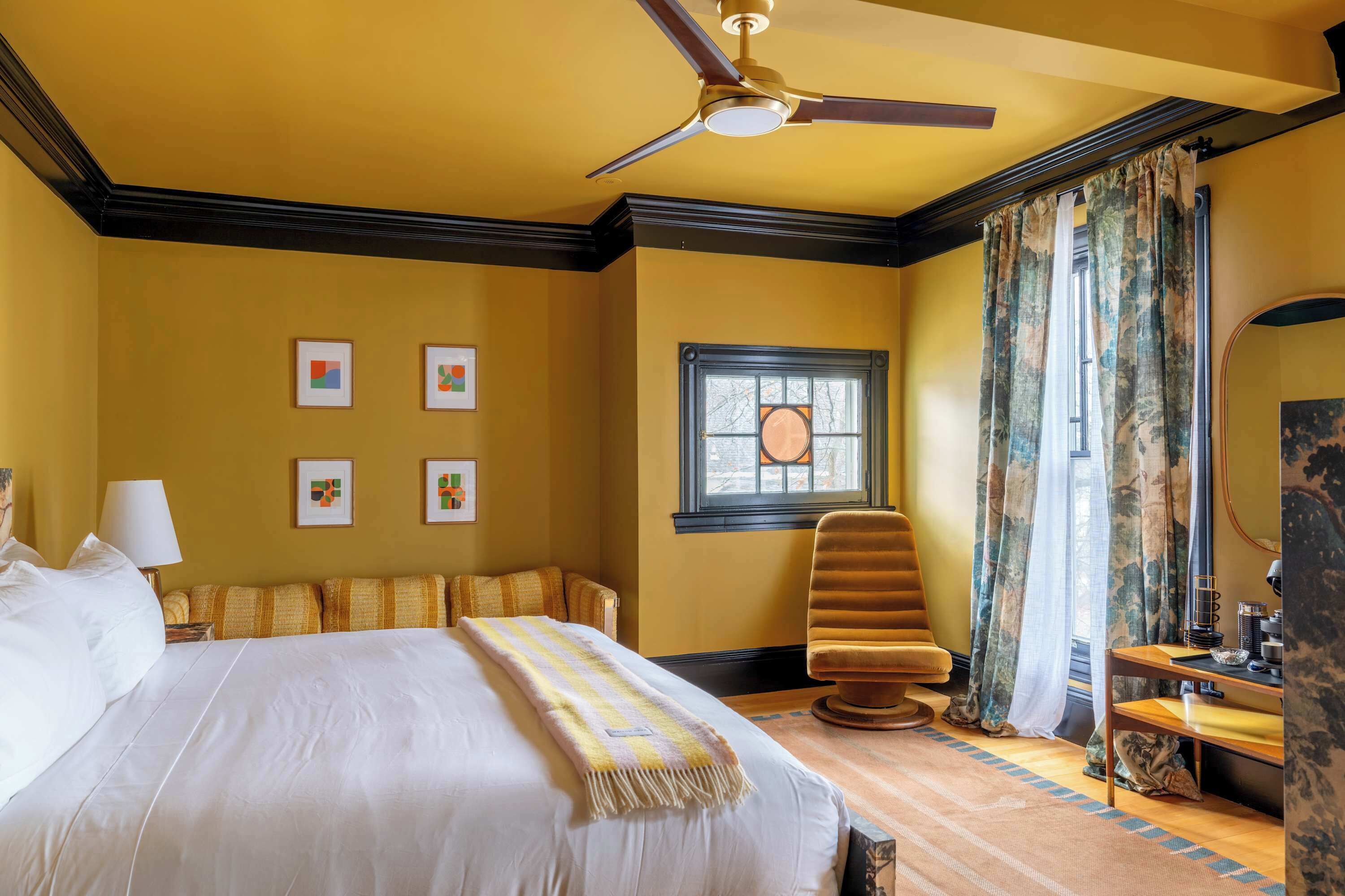 1 chambre, bureau, fer et planche à repasser, Wi-Fi