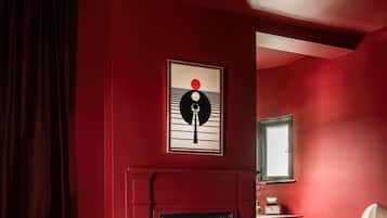 1 slaapkamer, een bureau, een strijkplank/strijkijzer, wifi