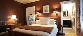 Ash Street Inn 207 Su