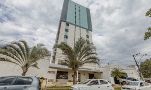 Basic Apartment | Exterior