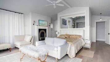 Desk, iron/ironing board, free WiFi, bed sheets