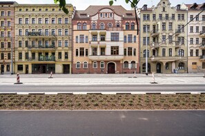 Exterior - Elegant Apartment | Two Bedrooms | Workspace. (Wrocław)