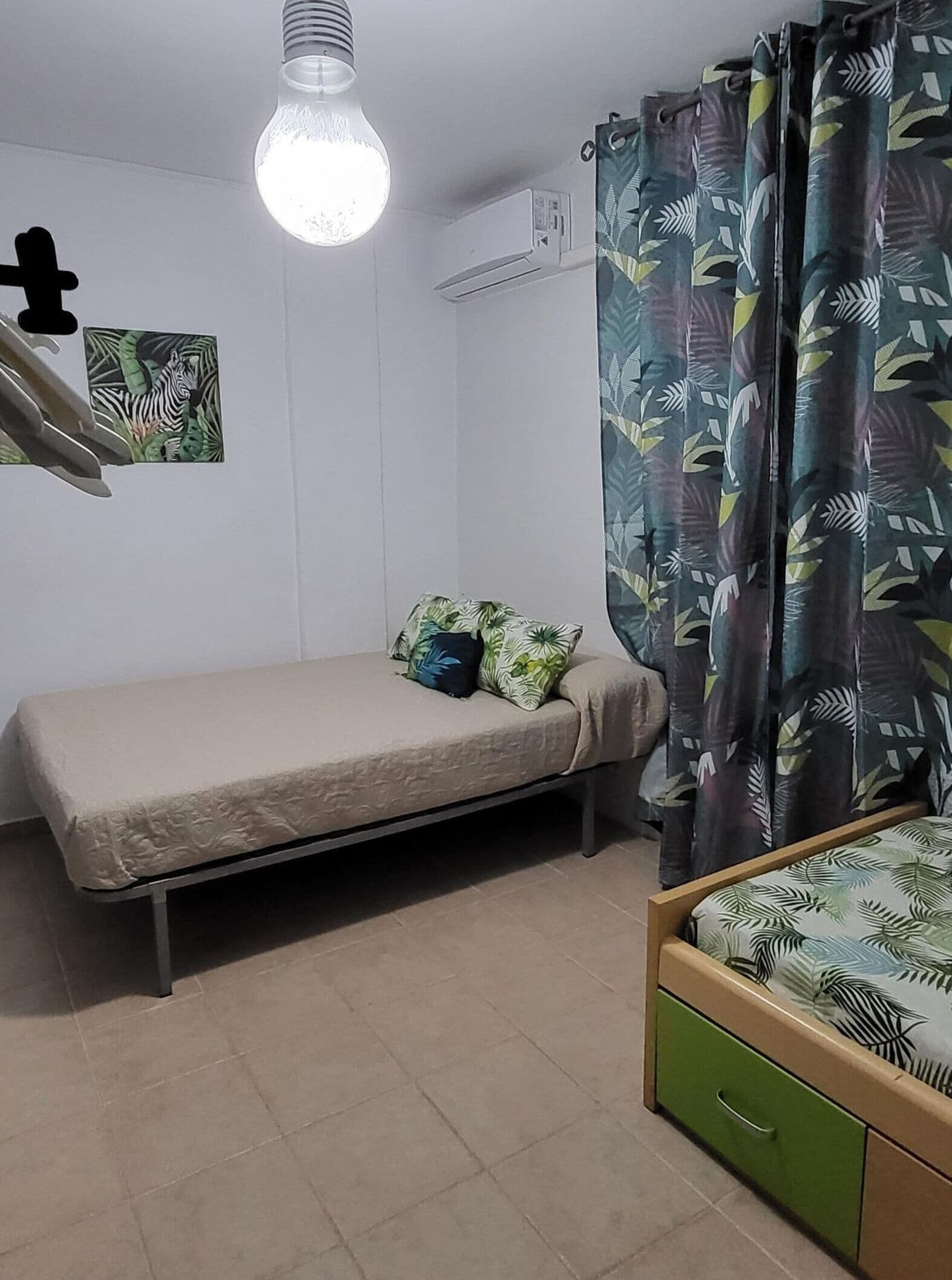 House | 3 bedrooms, individually furnished