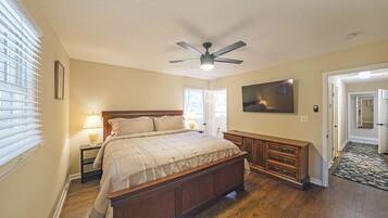 3 chambres, fer et planche à repasser, lit parapluie, Wi-Fi