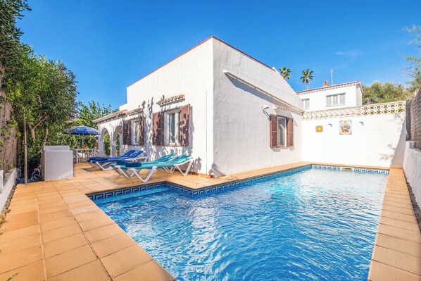 숙박 시설 정면