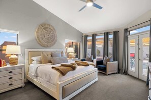 5 habitaciones, tabla de planchar con plancha, cuna de viaje y wifi 