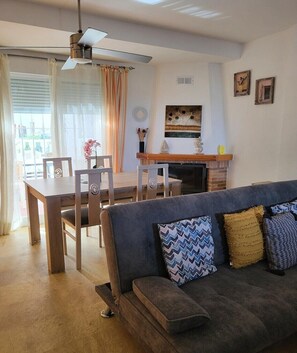 Smart TV, fireplace - cozy vacation apartment in Vera (Almeria)