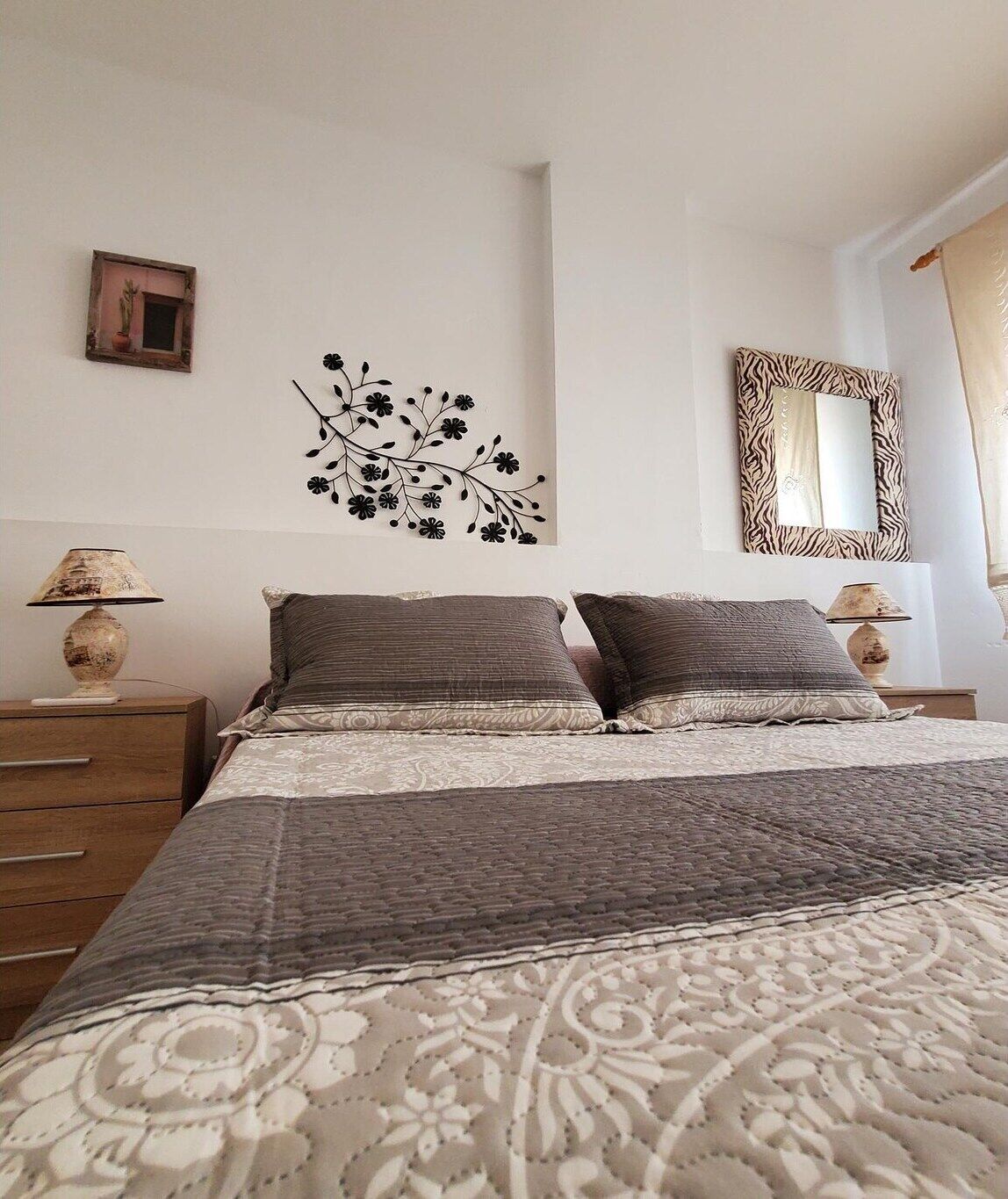 Cuna de viaje y wifi gratis 