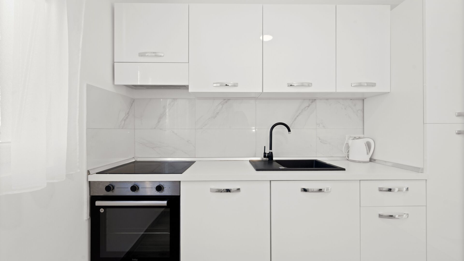 Refrigerador, microondas, horno y lavavajillas 