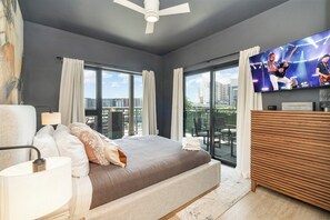 6 bedrooms, iron/ironing board, free WiFi, bed sheets - Grand Downtown Mega! 2 Condos w/ Pool & Gym! Walk to Broadway! Sleeps 16+ (Nashville)