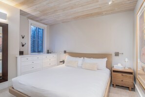 3 chambres, fer et planche à repasser, accès Internet, draps fournis