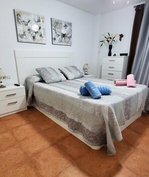 1 bedroom, travel cot, free WiFi - Nice apartment in Natura World, Almeria (Almeria)