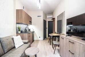 Junior Studio | Hypo-allergenic bedding, iron/ironing board, free WiFi - RentPlanet - Studio Pułaskiego (Kraków)