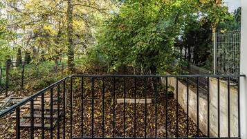 Junior Studio | Balcony