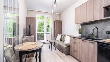 Junior-studiolejlighed | Allergivenligt sengetøj, strygejern/strygebræt, gratis Wi-Fi