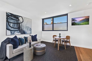 Apartment | Living area - Stylish Studio With Great Amenities Near Beachside (Melbourne)