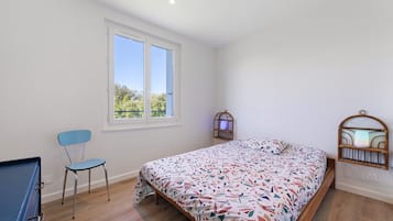 5 sovrum, strykjÀrn/strykbrÀda, wi-fi och sÀngklÀder