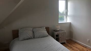 5 chambres, fer et planche Ă repasser, Wi-Fi, draps fournis