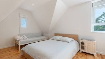 5 chambres, fer et planche Ă repasser, Wi-Fi, draps fournis