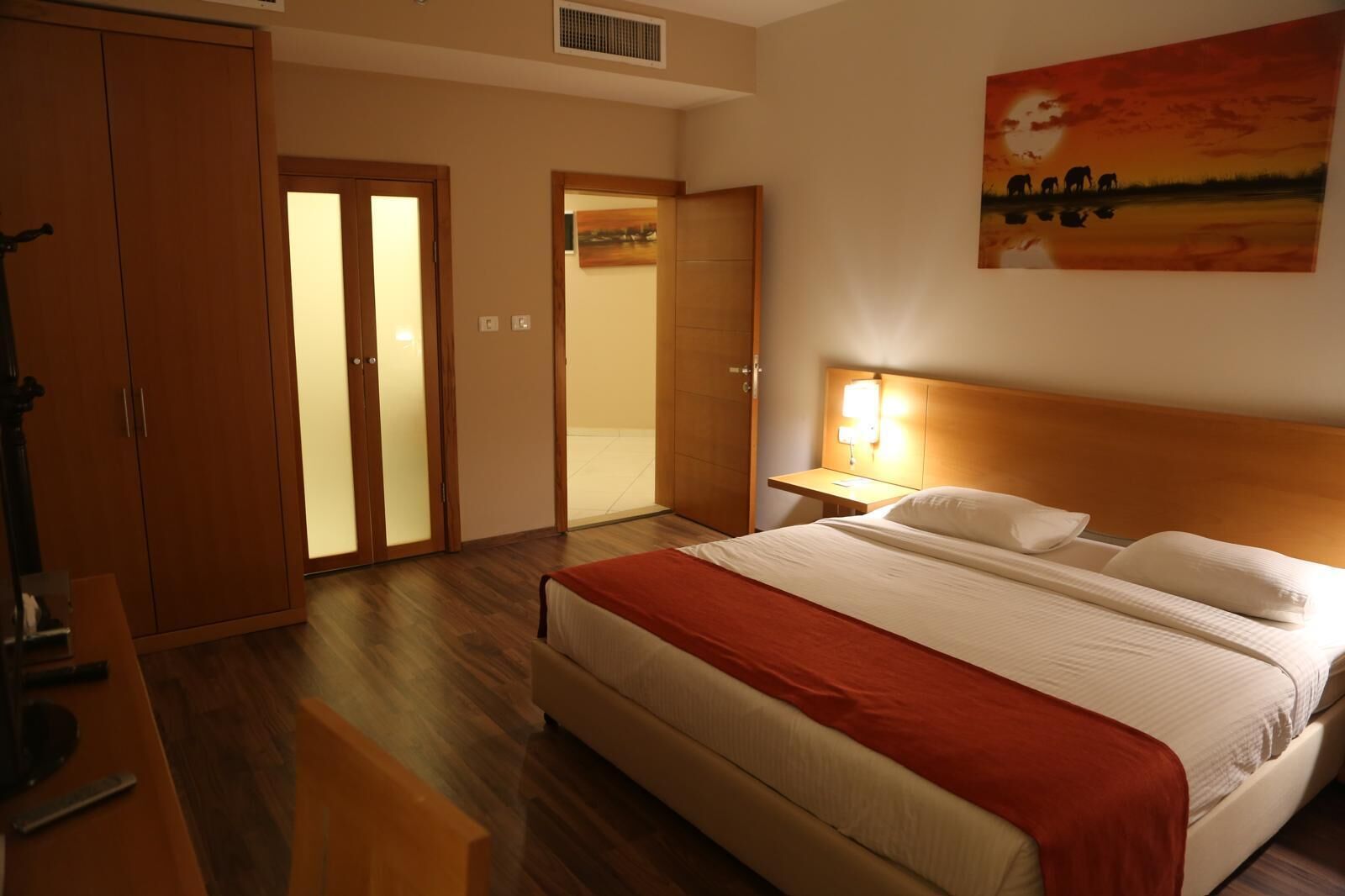 Svit | Värdeförvaringsskåp på rummet, strykjärn/strykbräda och gratis wi-fi