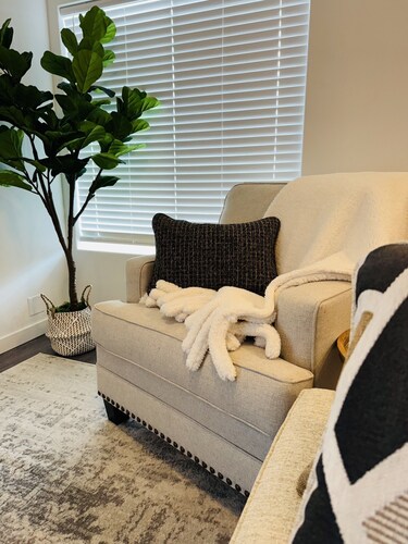 The Emerald Escape 2BR/2BA King Suite