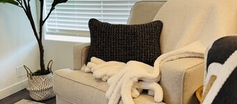 The Emerald Escape 2BR/2BA King Suite