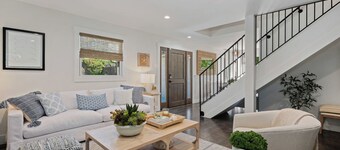 Las Brisas | Ocean Breezes on the Mesa!