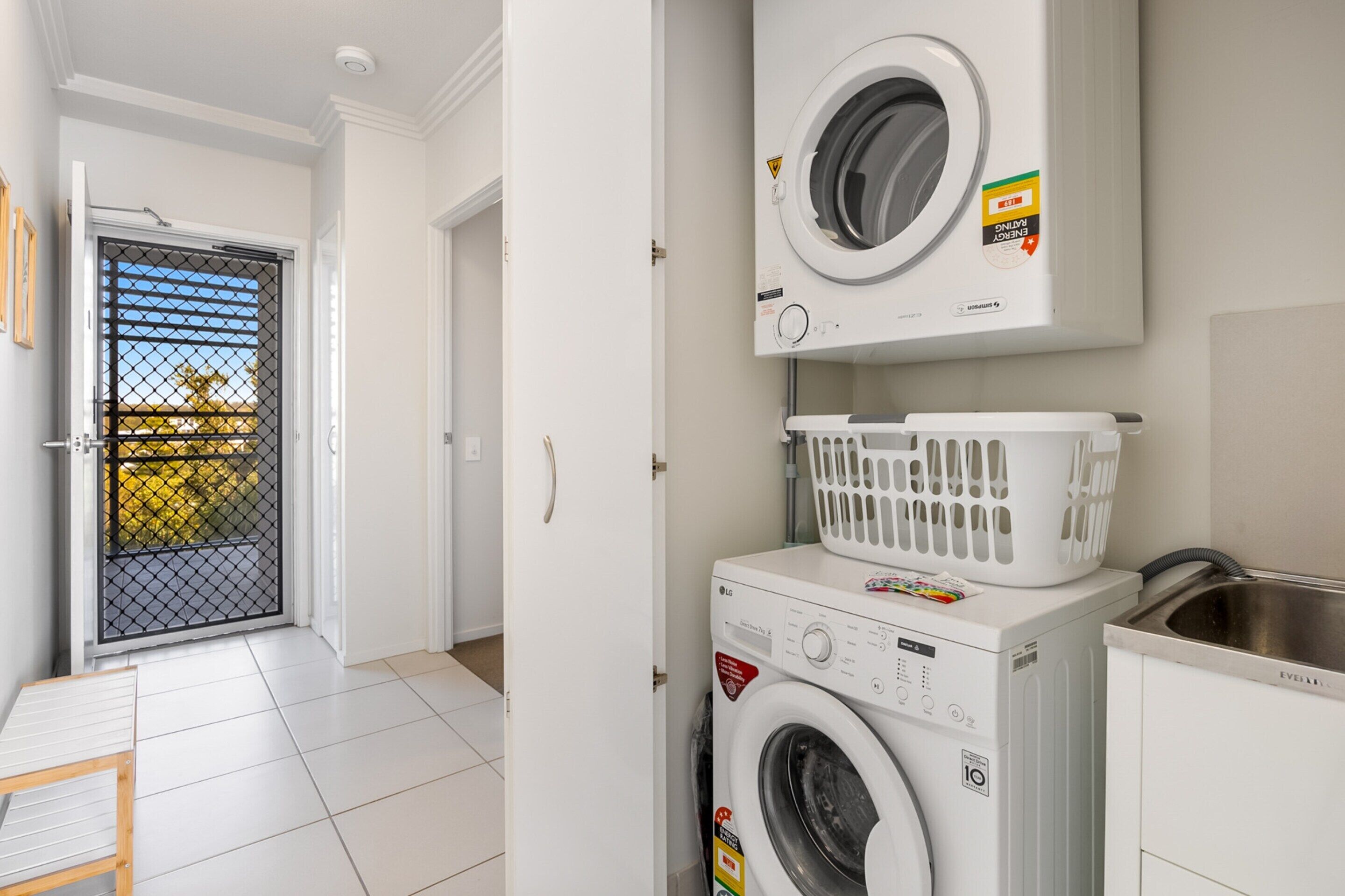 Apartment | Bathroom | Towels