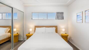 Apartment | 1 bedroom, iron/ironing board, bed sheets